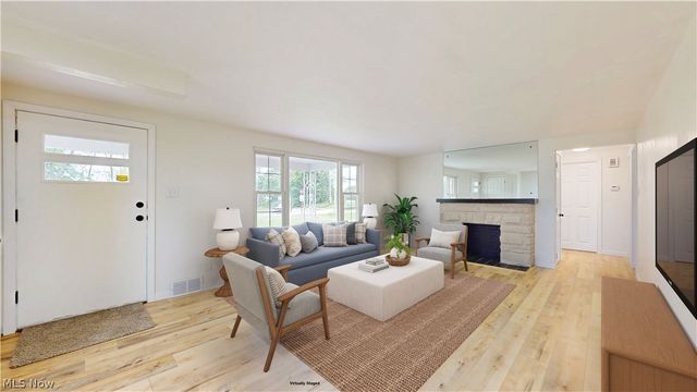 273 Lovers Lane, Steubenville, OH 43953