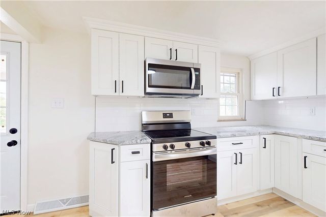 273 Lovers Lane, Steubenville, OH 43953