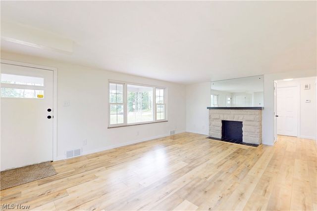 273 Lovers Lane, Steubenville, OH 43953