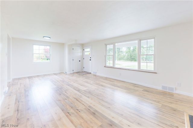 273 Lovers Lane, Steubenville, OH 43953