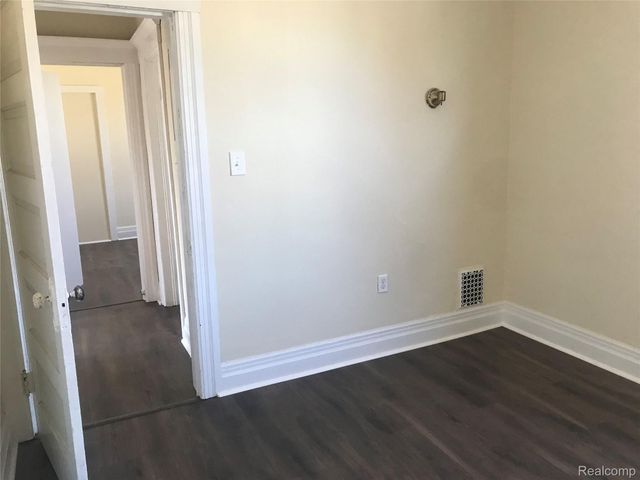 2698 15th Street, Detroit, MI 48216