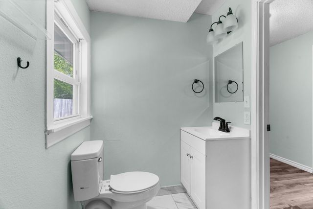 2512 Rainey Street, Greenville, TX 75401