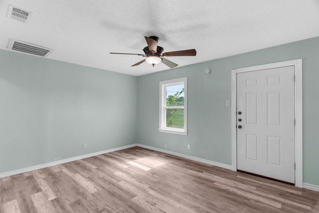 2512 Rainey Street, Greenville, TX 75401