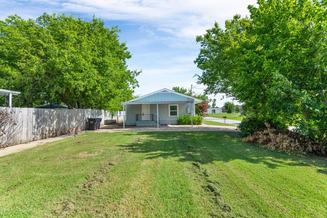 2512 Rainey Street, Greenville, TX 75401