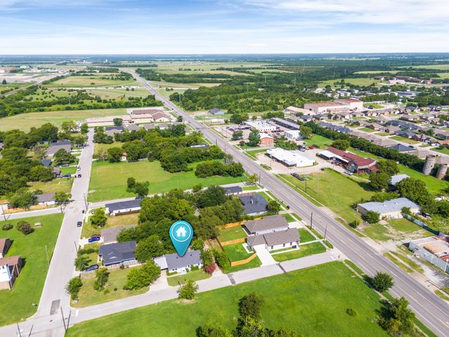 2512 Rainey Street, Greenville, TX 75401