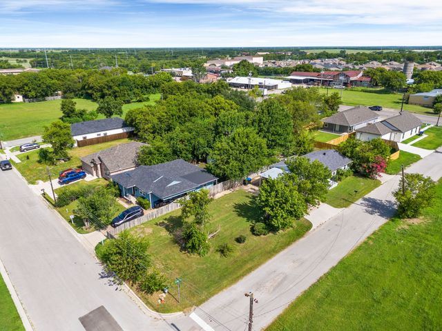 2512 Rainey Street, Greenville, TX 75401