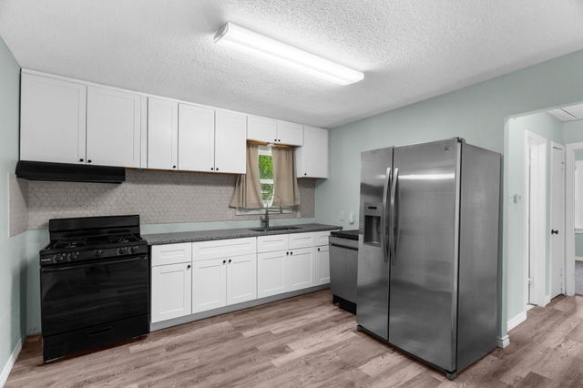 2512 Rainey Street, Greenville, TX 75401