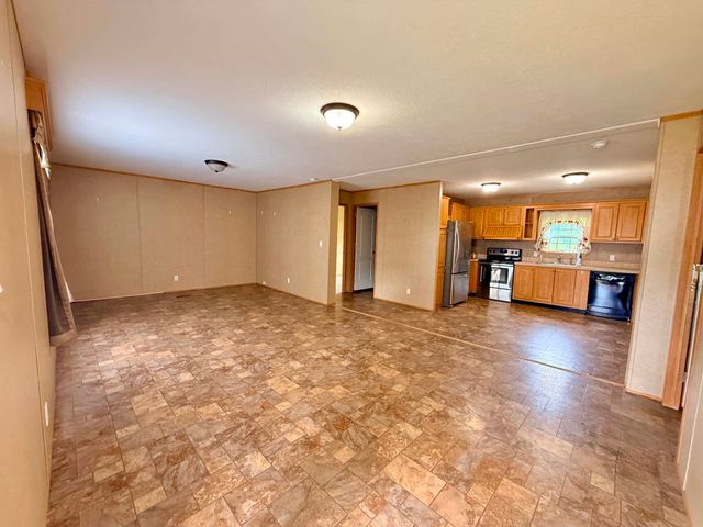 190 Co Rd 909, Etowah, TN 37331