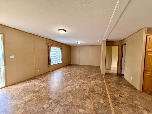190 Co Rd 909, Etowah, TN 37331