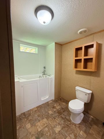 190 Co Rd 909, Etowah, TN 37331