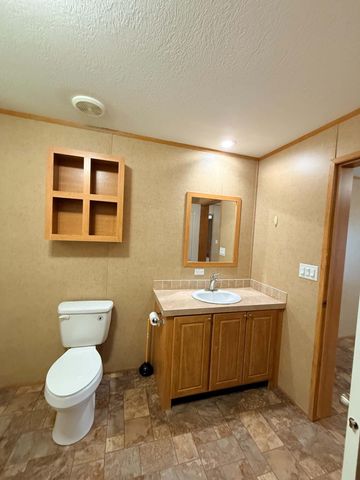 190 Co Rd 909, Etowah, TN 37331