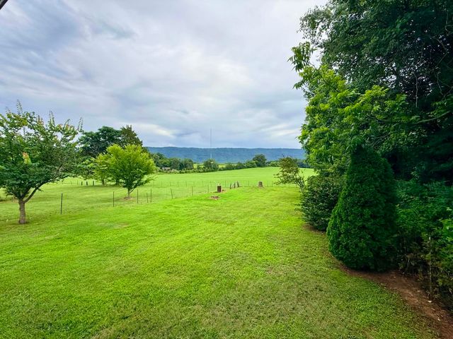 190 Co Rd 909, Etowah, TN 37331