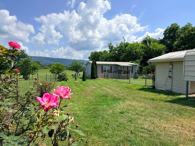190 Co Rd 909, Etowah, TN 37331