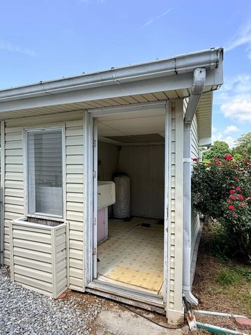 190 Co Rd 909, Etowah, TN 37331
