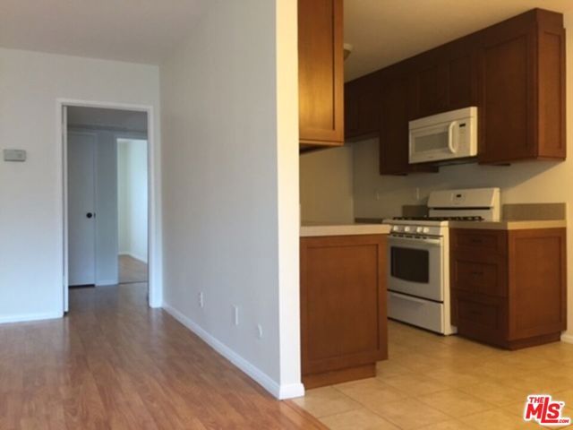 5252 COLDWATER CANYON Avenue 207, Van Nuys (los Angeles), CA 91401