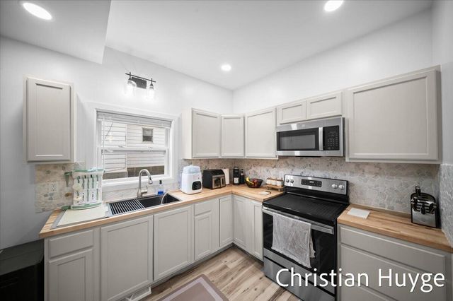 319 Houseman Avenue Ne, City Of Grand Rapids, MI 49503