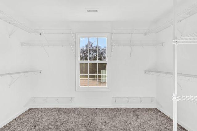 1607 Peacock Dr, Clarksville, TN 37043