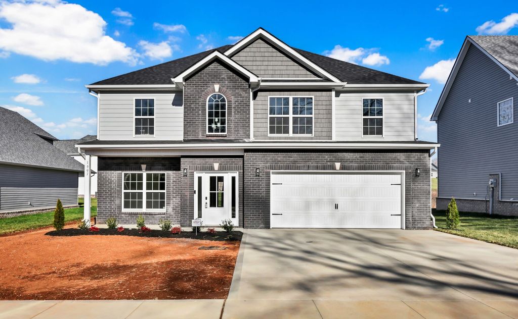 1607 Peacock Dr, Clarksville, TN 37043