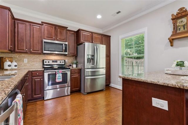 408 Zurich Court, Winston-salem, NC 27127