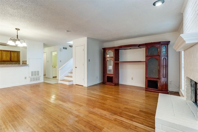 2414 Cordoba Drive, Carrollton, TX 75006