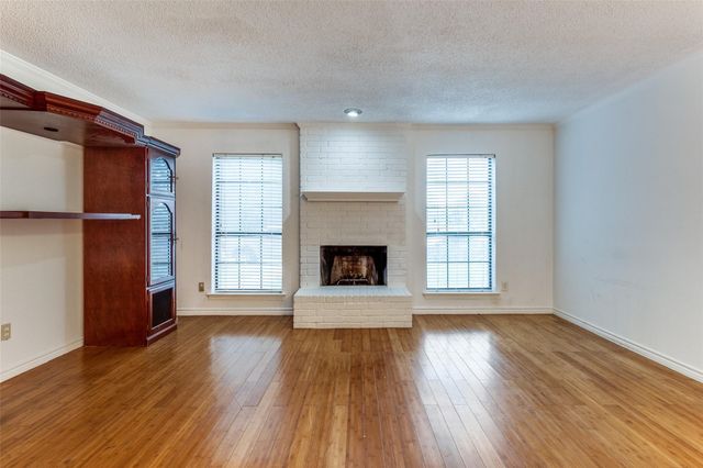 2414 Cordoba Drive, Carrollton, TX 75006