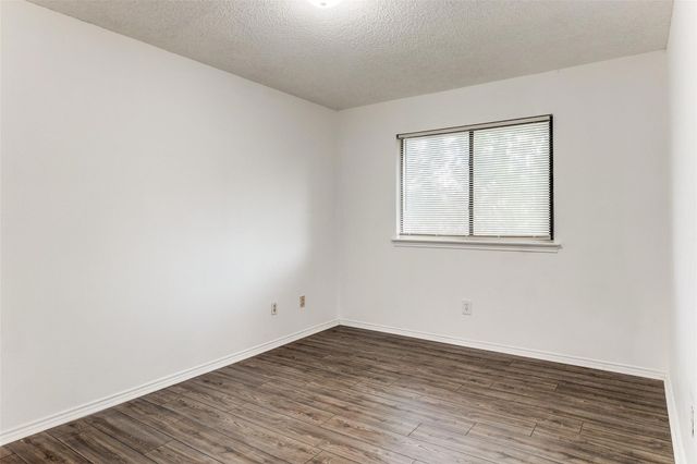 2414 Cordoba Drive, Carrollton, TX 75006