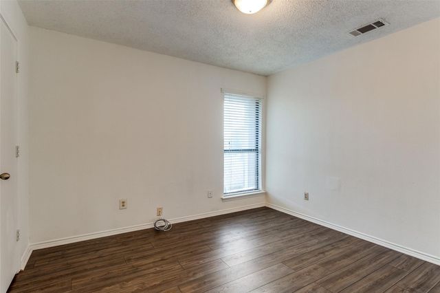 2414 Cordoba Drive, Carrollton, TX 75006