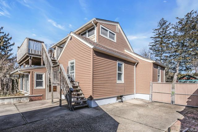 306 Park Avenue, Freeport, NY 11520