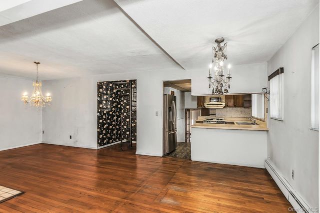 306 Park Avenue, Freeport, NY 11520