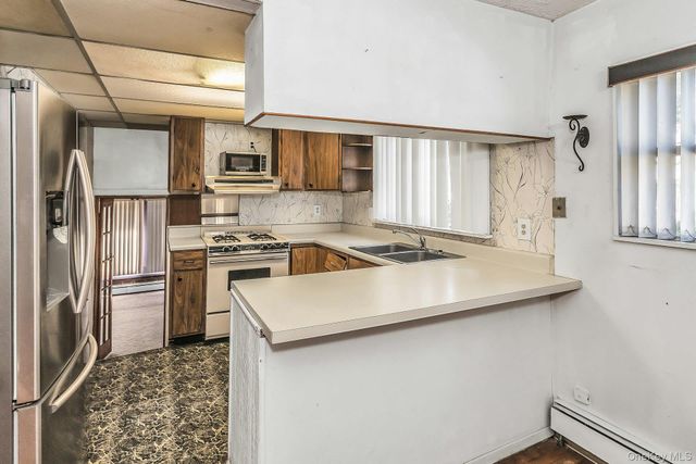 306 Park Avenue, Freeport, NY 11520