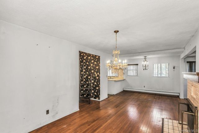 306 Park Avenue, Freeport, NY 11520