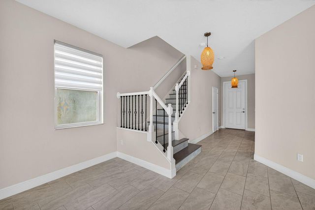 10916 SW Robbia Way, Port St. Lucie, FL 34987