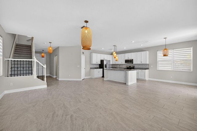 10916 SW Robbia Way, Port St. Lucie, FL 34987