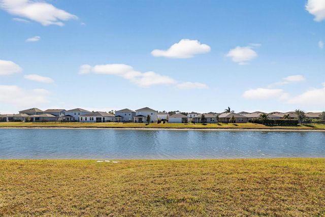 10916 SW Robbia Way, Port St. Lucie, FL 34987