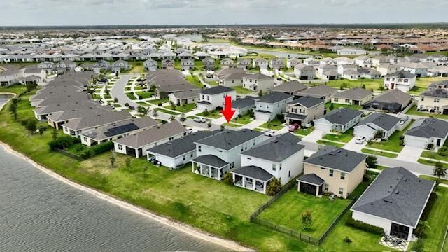10916 SW Robbia Way, Port St. Lucie, FL 34987