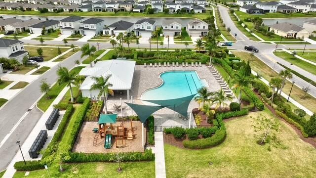 10916 SW Robbia Way, Port St. Lucie, FL 34987