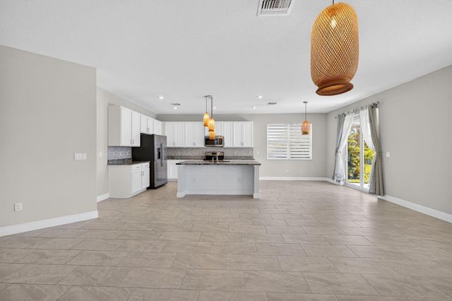 10916 SW Robbia Way, Port St. Lucie, FL 34987
