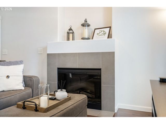 679 Nw 118TH Ave 107, Portland, OR 97229