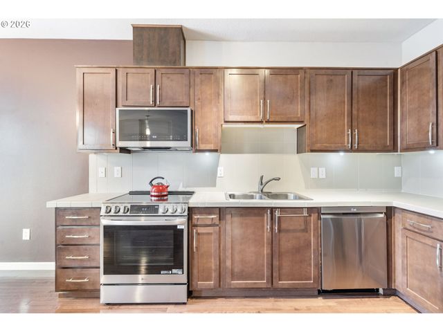 679 Nw 118TH Ave 107, Portland, OR 97229