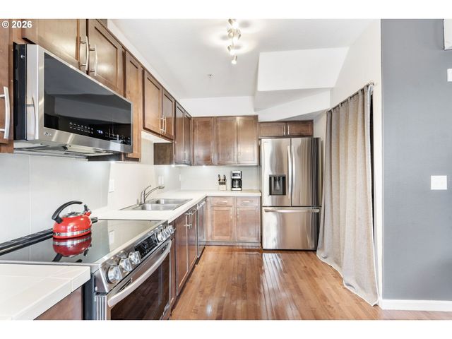 679 Nw 118TH Ave 107, Portland, OR 97229