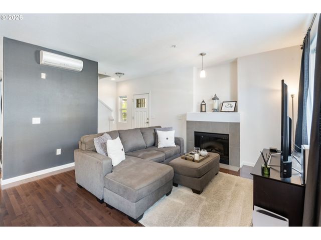 679 Nw 118TH Ave 107, Portland, OR 97229