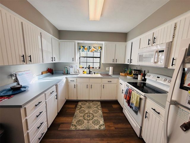 2210 NW 44TH PLACE, Gainesville, FL 32605