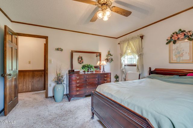 453 Twin Barns Road, Greeneville, TN 37743