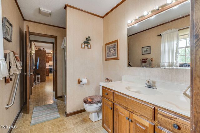 453 Twin Barns Road, Greeneville, TN 37743