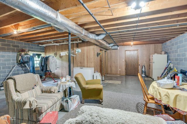 453 Twin Barns Road, Greeneville, TN 37743