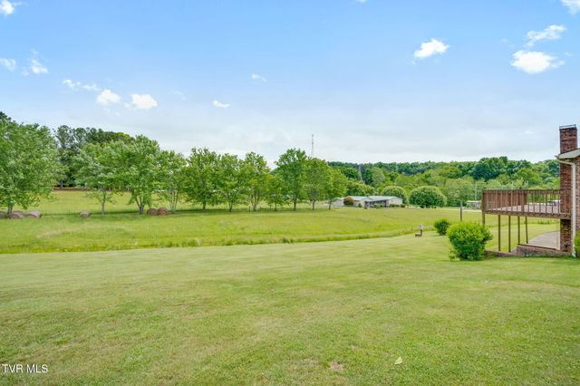 453 Twin Barns Road, Greeneville, TN 37743