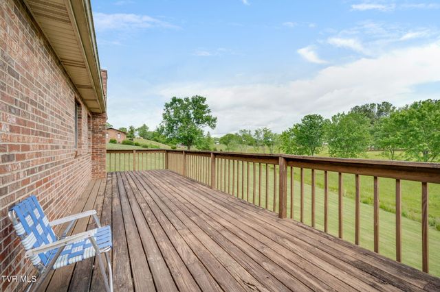 453 Twin Barns Road, Greeneville, TN 37743