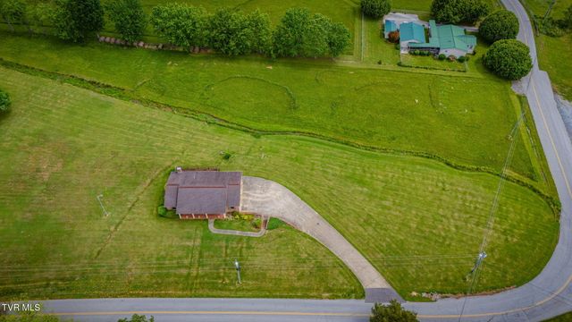 453 Twin Barns Road, Greeneville, TN 37743