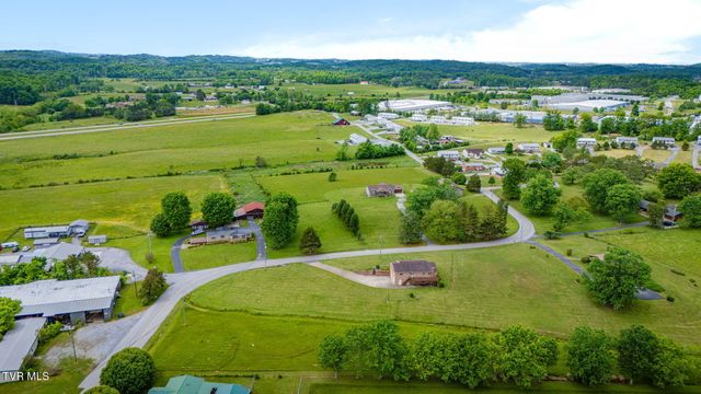 453 Twin Barns Road, Greeneville, TN 37743