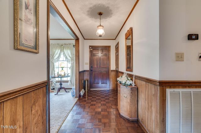 453 Twin Barns Road, Greeneville, TN 37743